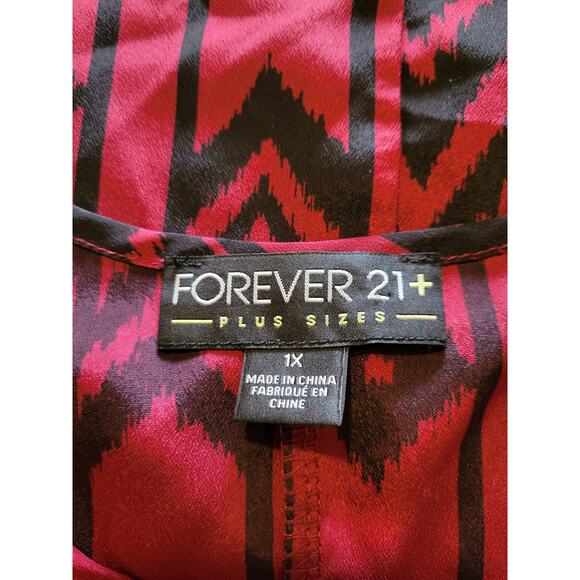 Forever 21 women's dark red & black tribal Aztec design lightweight top size 1x - Picture 8 of 9